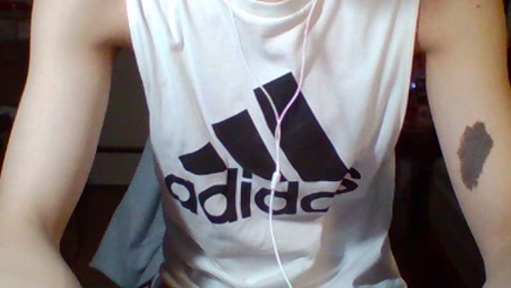 Larry_1219  18-03-2022 video kiss