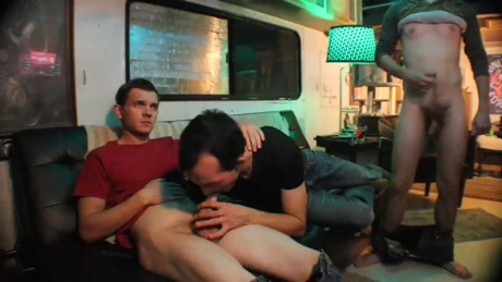 hollandhousestudios  18-03-2022 video twink