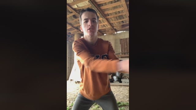 Tombgyoung  18-03-2022 video fuckme