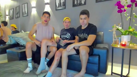 fratguysonline  20-03-2022 video Download