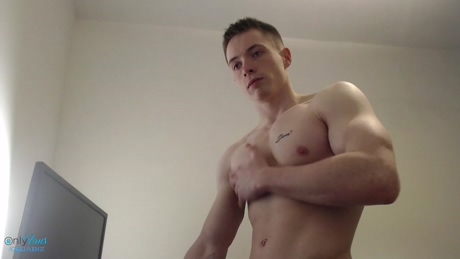 cbgainz  22-03-2022 video kissing