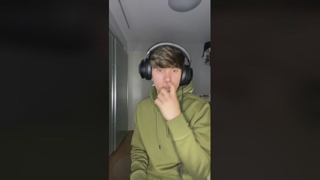 jovencitoguapo3  23-03-2022 video suckshow