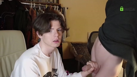 yoviekass  24-03-2022 video bigballs