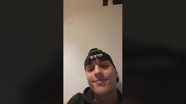 Angeluzzo01  26-03-2022 Recorded Video legs
