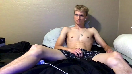 xska  26-03-2022 video striptease