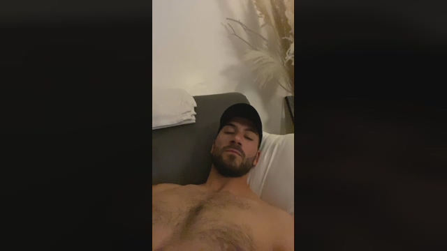 SicilienBG  27-03-2022 Recorded Video kissing