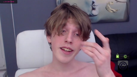 isaac_moris_  26-03-2022 video spanking