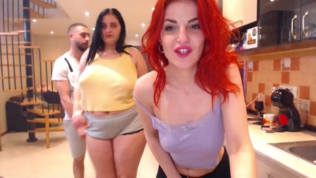 aly_alyce  29-03-2022 bigboobs Couples