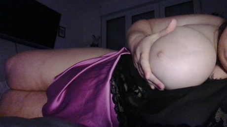 Brunette331 30-03-2022 bj-dildo 