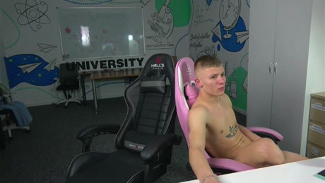 Carl0541  29-03-2022 Recorded Video kiss