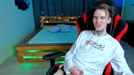 kitten_femboy  30-03-2022 video twink