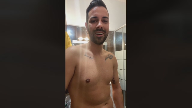Gordo1592  31-03-2022 Recorded Video handsome