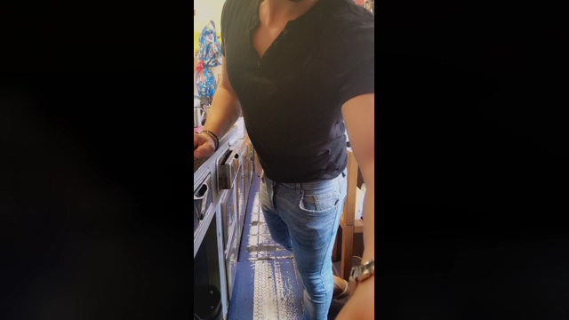 Marcorossi6987  01-04-2022 video kiss