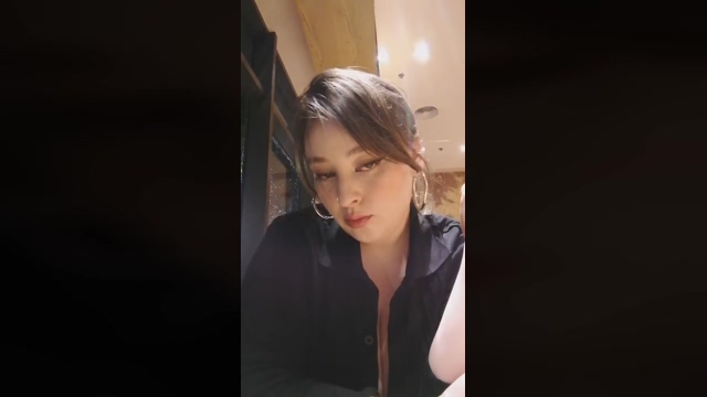 busty_girl21 02-04-2022 fingering 