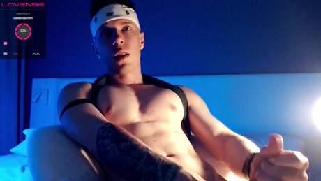 briannhardone  04-04-2022 video fingers