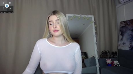cute18cute 04-04-2022 Topless 