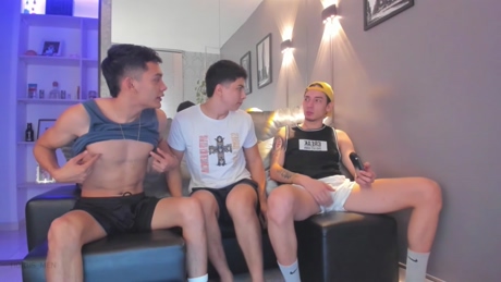 fratguysonline  04-04-2022 video love