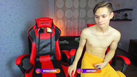 herbal_sommelier  04-04-2022 video striptease