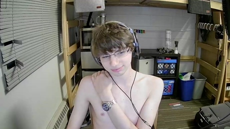 dumb_twink  05-04-2022 video analsex