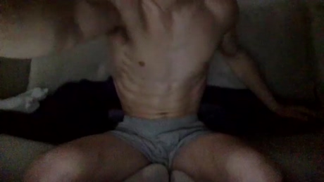 sexywhiteboi6969  05-04-2022 video kissing