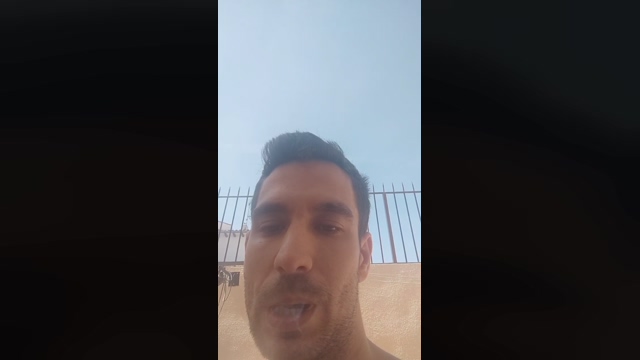 caracol_dj  07-04-2022 Recorded Video kissing