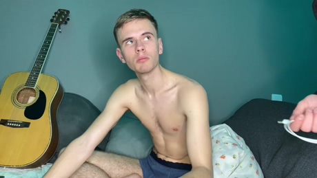 charles_steel  06-04-2022 video fuckme