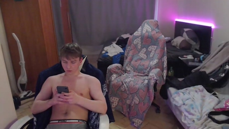 alvin__main  08-04-2022 video moan