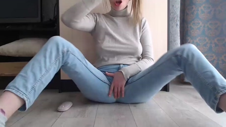 cuteemouse 08-04-2022 fuckher 