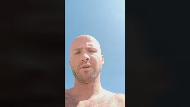 elvis34h  08-04-2022 Recorded Video bigballs
