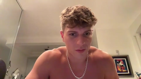 aestheticking13  09-04-2022 video fuckass