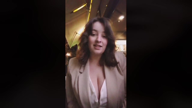 busty_girl21 08-04-2022 lick 