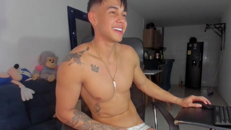 cw_models  09-04-2022 video yummy