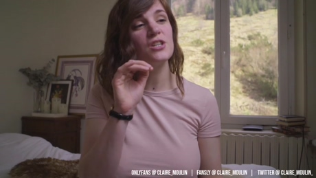 claire_moulin 10-04-2022 Topless 