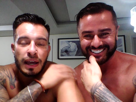 jonas251081  10-04-2022 video yummy