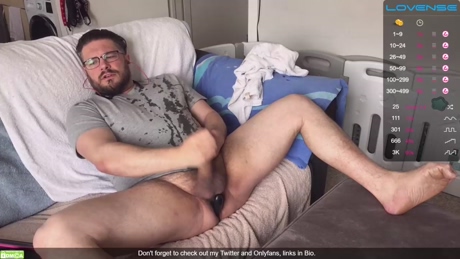 trojanbrit  10-04-2022 video Show