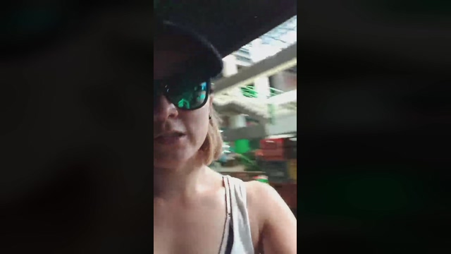 KathyGomezz 10-04-2022 bigcock 