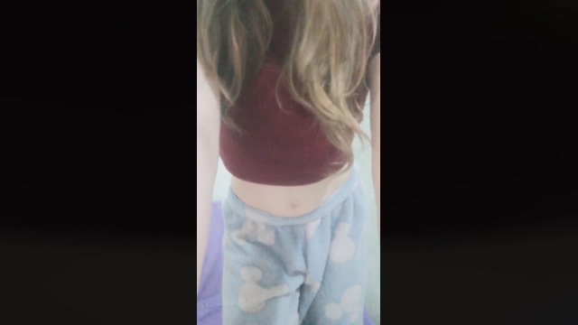 _yolandy_01 11-04-2022 fingering 