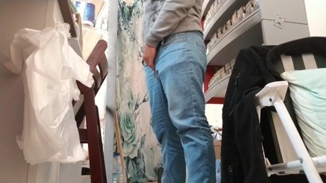 billy1727  10-04-2022 Recorded Video sexyfeet