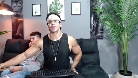 bless_my_neighbor  12-04-2022 video Pretty