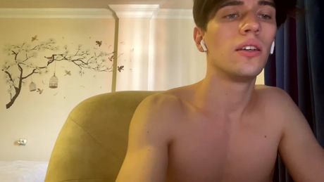 boy_with_a_joy  12-04-2022 video prettyface