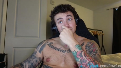 frewfun  13-04-2022 video jackoff