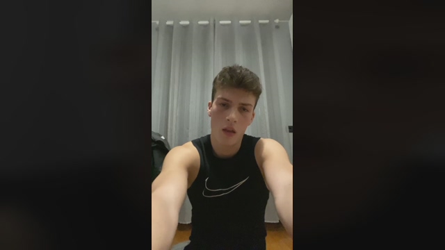 Steven0807  14-04-2022 video kiss