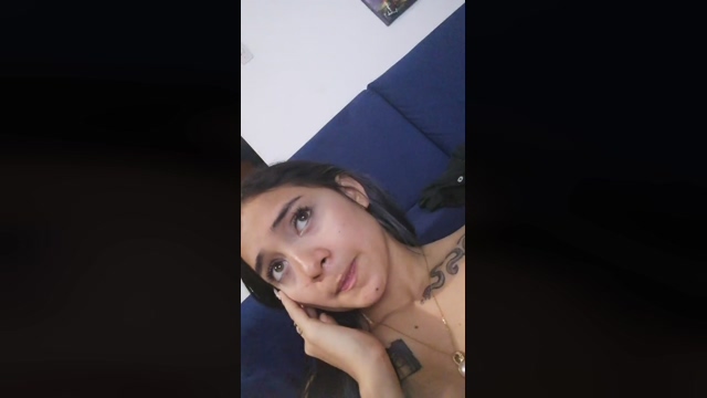 Sharlotqueen 15-04-2022 tits 