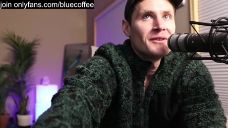 bluecoffee  15-04-2022 video kiss