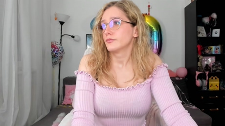 LunaNicole 16-04-2022 spanking 