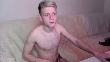 oliver_peace  15-04-2022 video legs