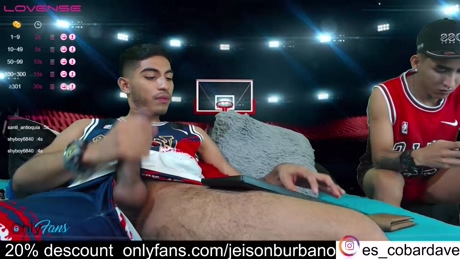 dave_vanharris  17-04-2022 video sexyfeet