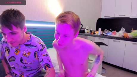 green_street  17-04-2022 video toy