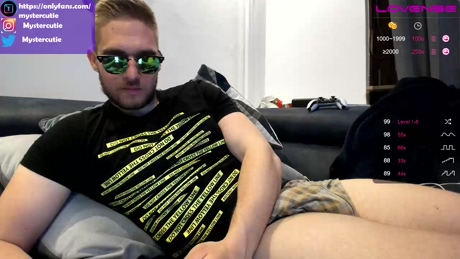 mystercutie  17-04-2022 video sexyfeet