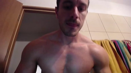 roberto4ever  18-04-2022 video Nude